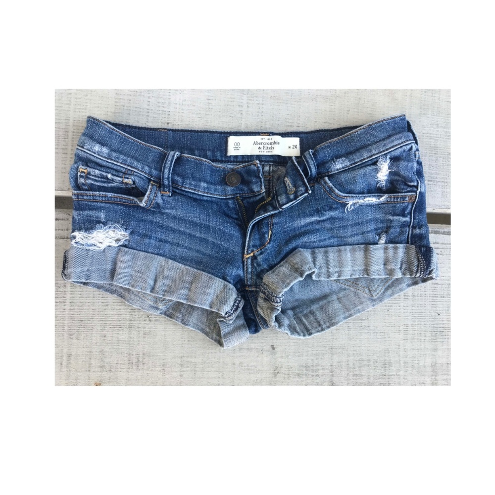 Abercrombie & Fitch Jean Shorts -Womens - size 00